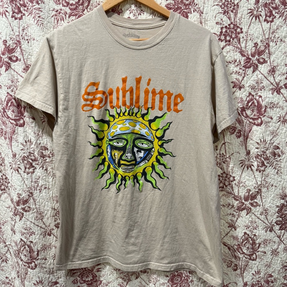 Sublime Sun Logo Band Tee Beige Graphic T-Shirt — Size Large